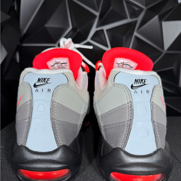 Nike Air Max 95 Men's Sneakers - Gray, Red, and Black - Picture 3 of 10